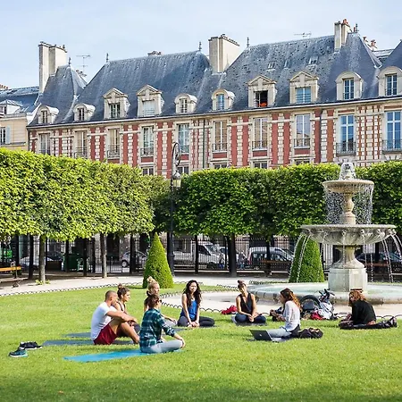 Quai Des Celestins Ii By Onefinestay * Paris